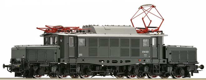 Electric locomotive E94 001<br /><a href='images/pictures/Roco/230909.jpg' target='_blank'>Full size image</a>